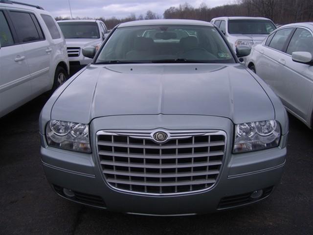 Chrysler 300 2005 photo 1