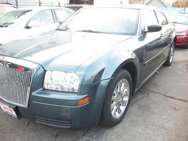 Chrysler 300 2005 photo 1