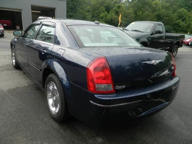 Chrysler 300 2005 photo 1