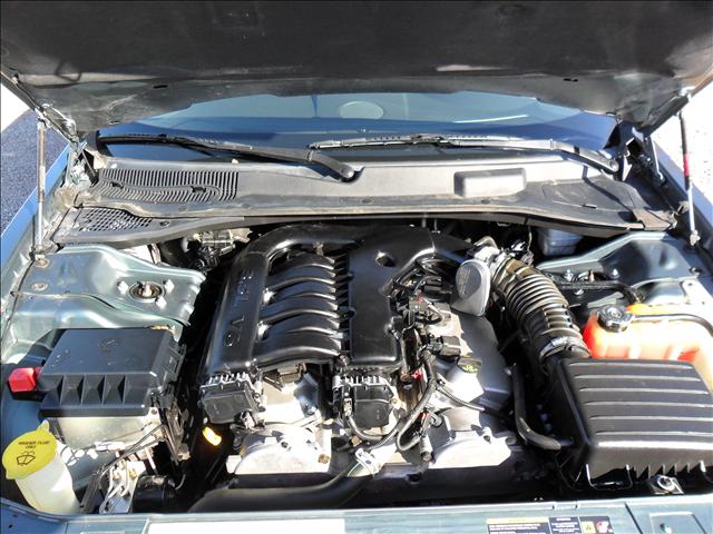 Chrysler 300 2005 photo 4