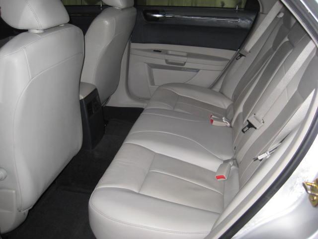 Chrysler 300 2005 photo 5