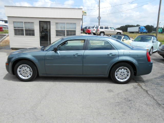 Chrysler 300 2005 photo 4