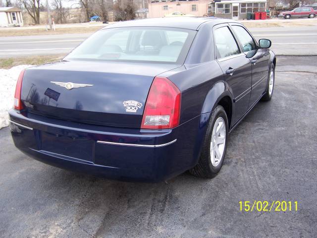 Chrysler 300 2005 photo 1