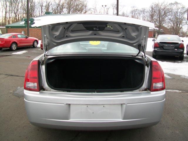 Chrysler 300 2005 photo 4