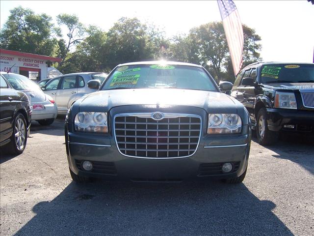 Chrysler 300 2005 photo 1