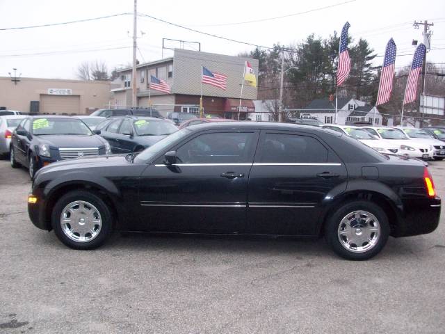 Chrysler 300 2005 photo 3