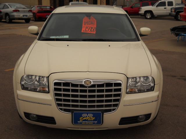 Chrysler 300 2005 photo 4