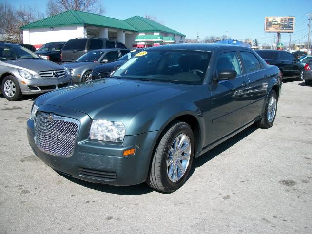 Chrysler 300 2005 photo 3