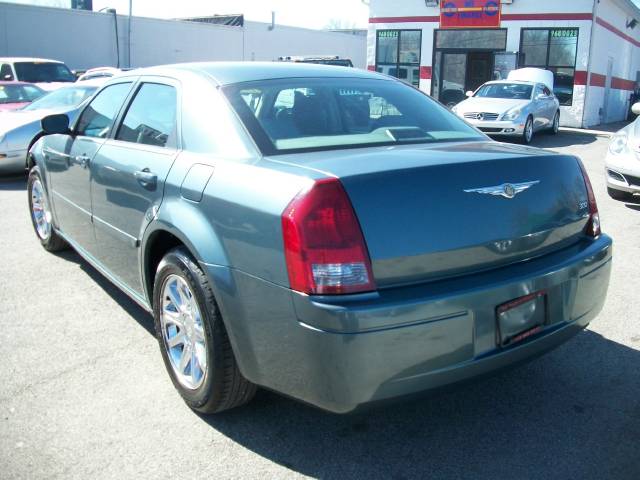 Chrysler 300 2005 photo 5
