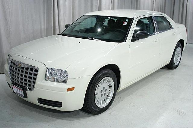 Chrysler 300 ES V6 Special Edition Sedan