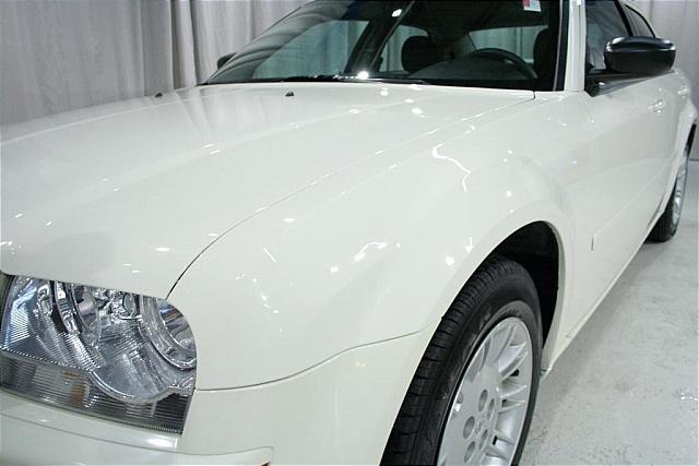 Chrysler 300 2005 photo 3