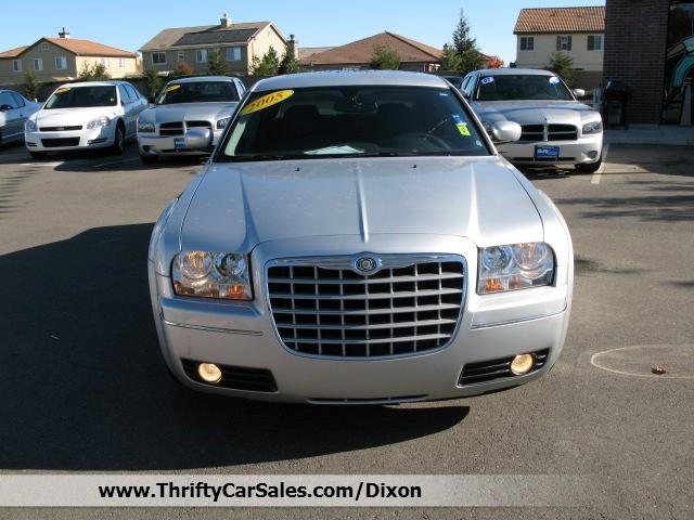 Chrysler 300 2005 photo 1
