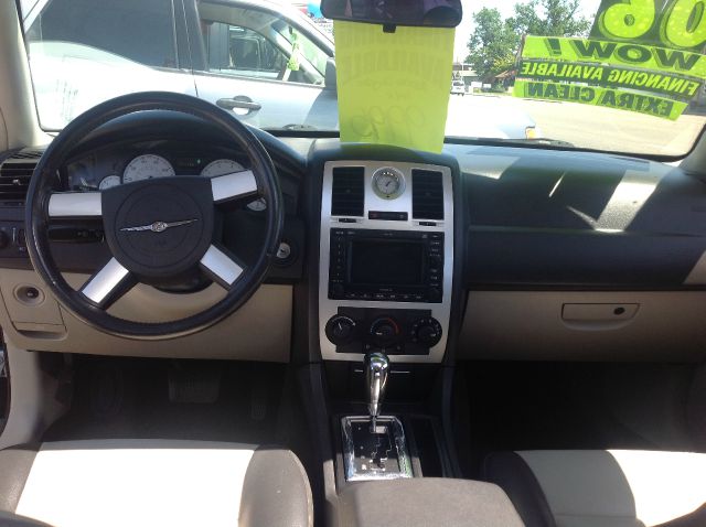 Chrysler 300 2006 photo 10