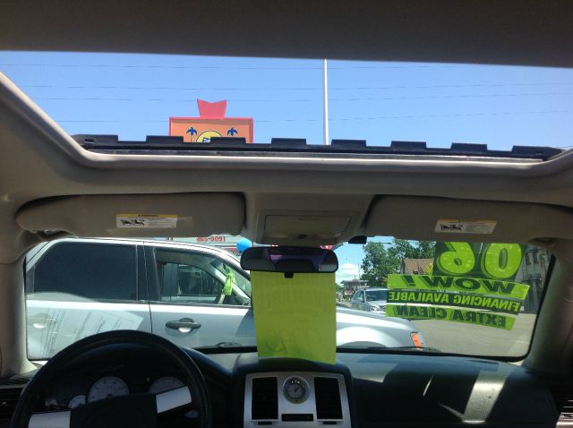 Chrysler 300 2006 photo 9