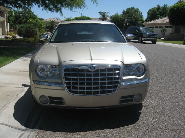 Chrysler 300 2006 photo 2