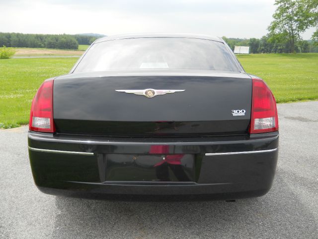 Chrysler 300 2006 photo 19