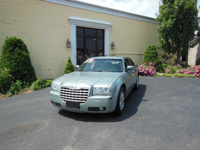 Chrysler 300 2006 photo 2