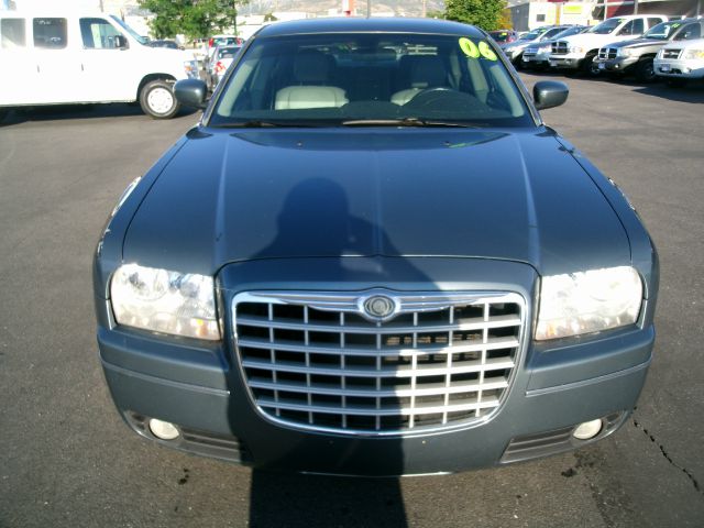 Chrysler 300 2006 photo 2