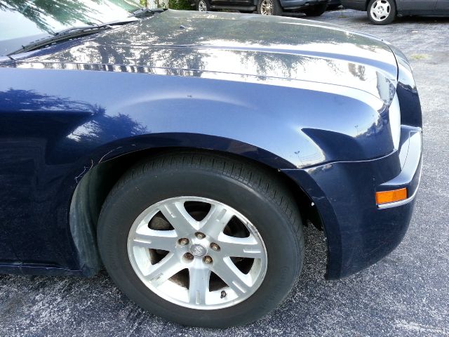 Chrysler 300 2006 photo 2