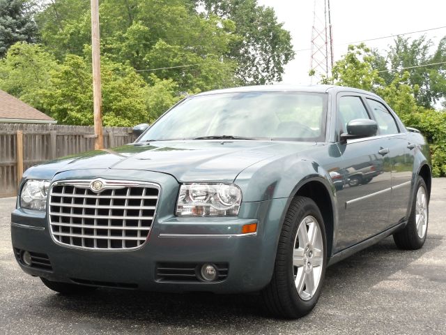 Chrysler 300 2006 photo 2