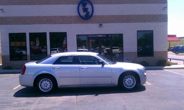 Chrysler 300 2006 photo 8