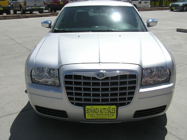 Chrysler 300 2006 photo 2