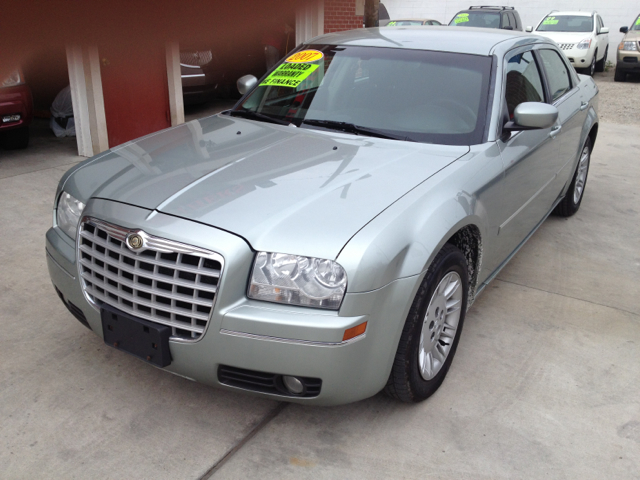 Chrysler 300 2006 photo 2