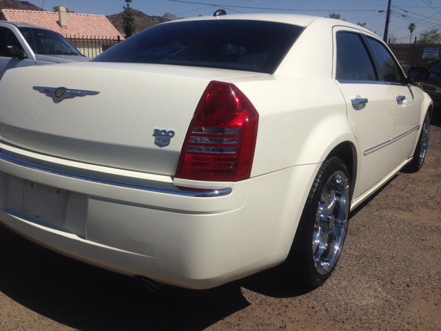 Chrysler 300 Crew Cab 156 Inch XLT 4WD 4x4 Truck Sedan