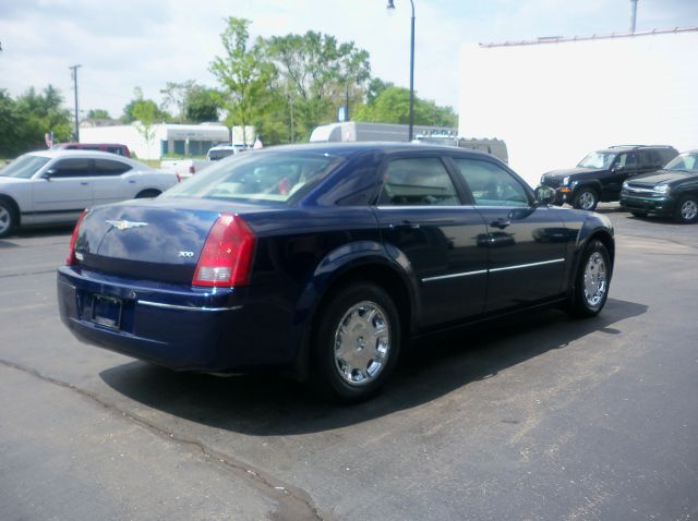 Chrysler 300 2006 photo 2