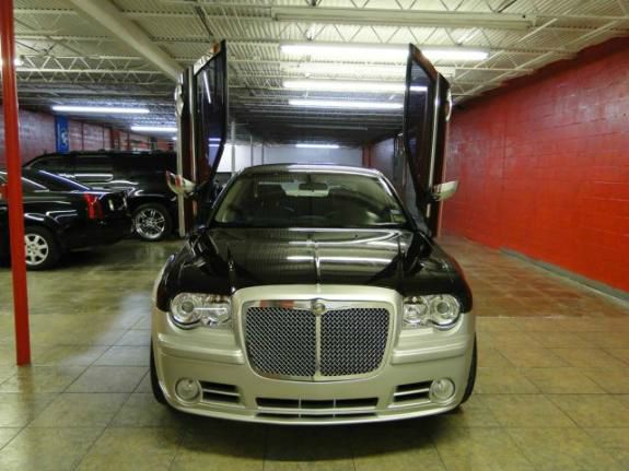 Chrysler 300 Base Sedan