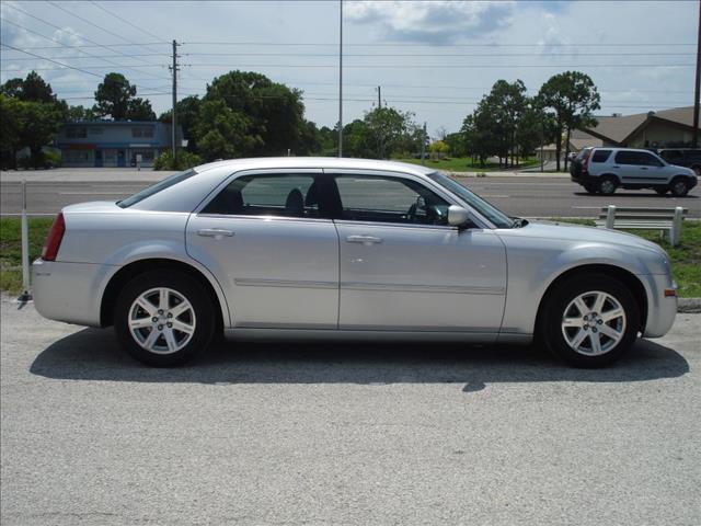 Chrysler 300 2006 photo 4