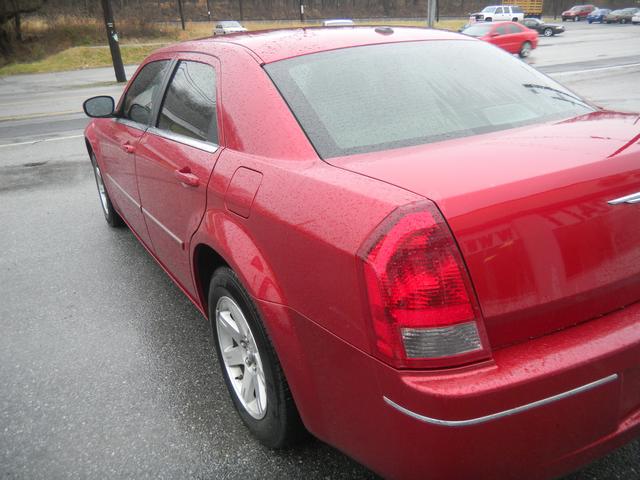 Chrysler 300 2007 photo 2