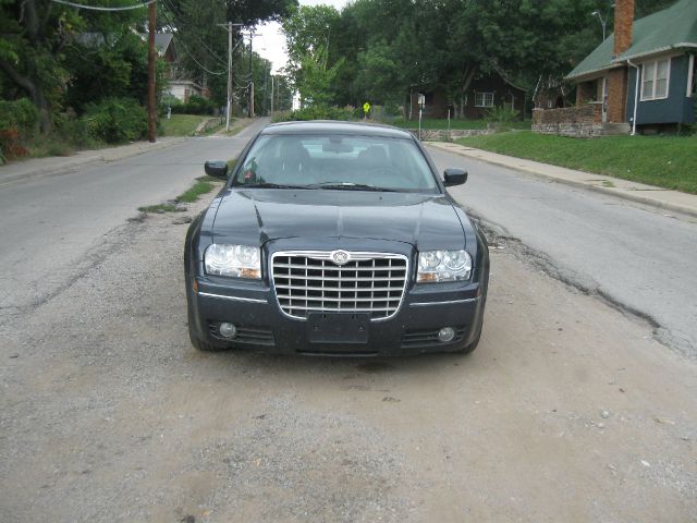Chrysler 300 2007 photo 2