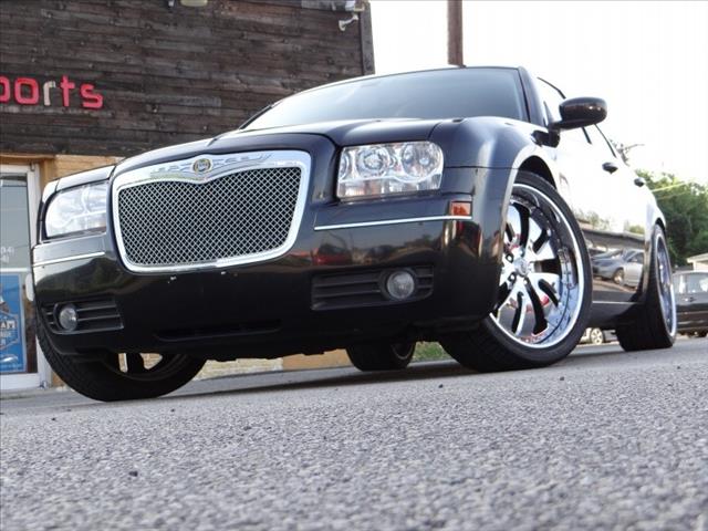 Chrysler 300 4DR WGN 4WD Luxury Sedan