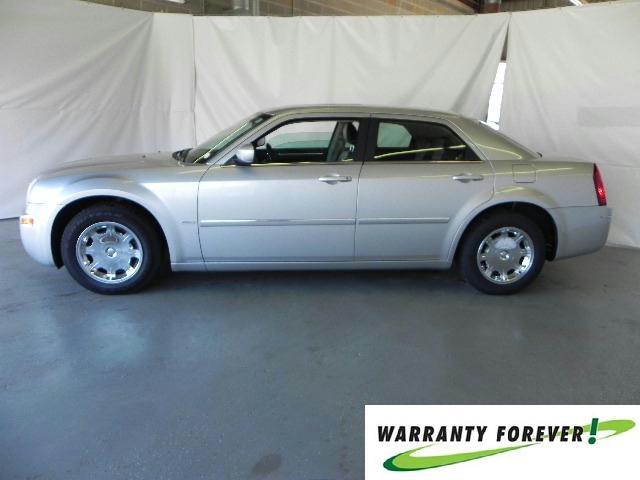 Chrysler 300 2007 photo 2