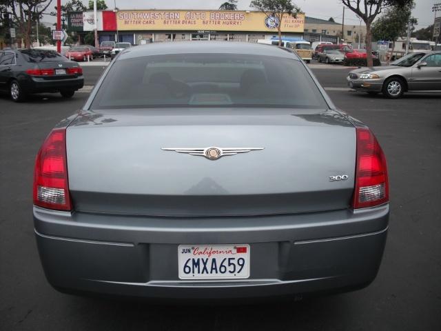 Chrysler 300 2007 photo 4