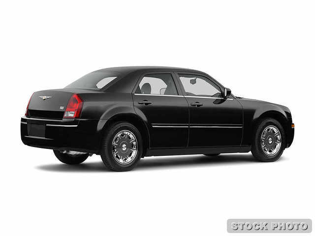 Chrysler 300 2007 photo 2