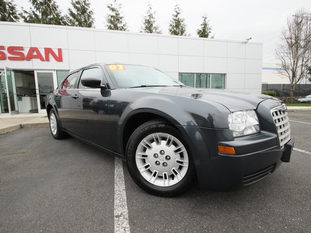 Chrysler 300 Base Unspecified