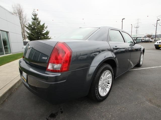 Chrysler 300 2007 photo 2