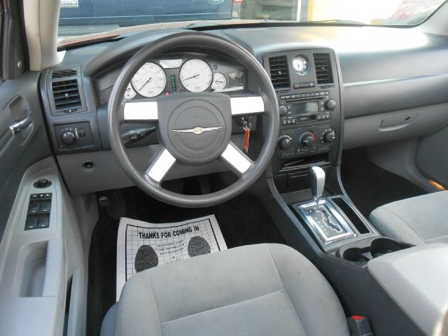 Chrysler 300 2007 photo 14