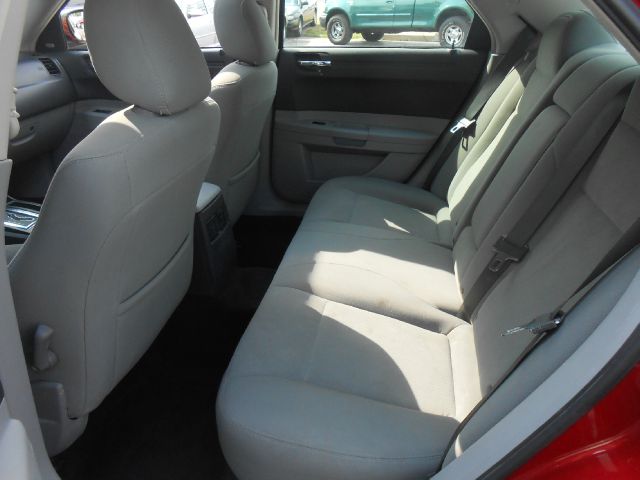 Chrysler 300 2007 photo 16