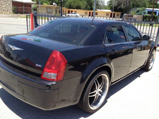 Chrysler 300 2007 photo 4