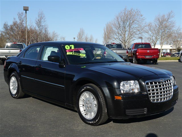 Chrysler 300 Base Unspecified