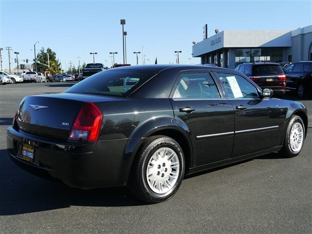 Chrysler 300 2007 photo 4