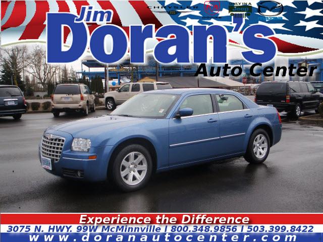 Chrysler 300 2007 photo 2