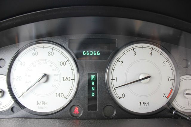 Chrysler 300 2007 photo 19