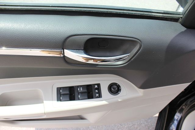 Chrysler 300 2007 photo 6