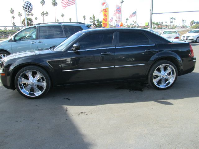 Chrysler 300 2007 photo 2