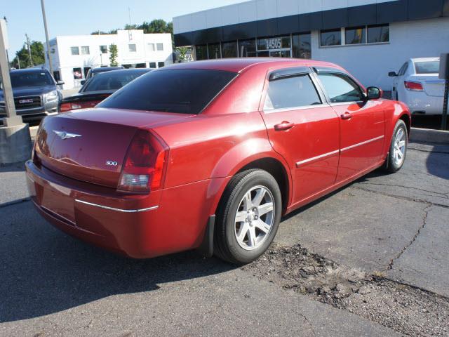 Chrysler 300 2007 photo 4