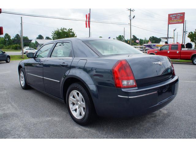 Chrysler 300 2007 photo 8